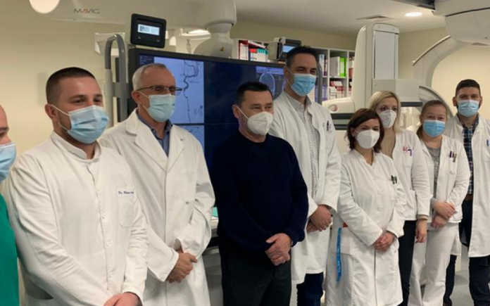 579B88E4-A593-4F79-AE7C-3F237AD4D370