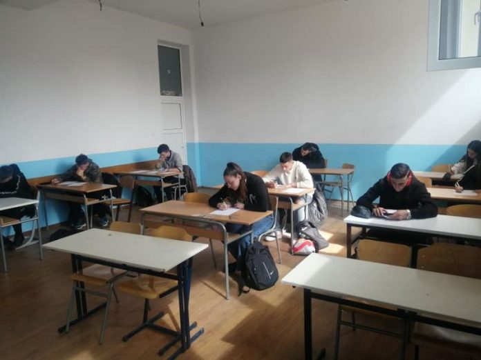 srednjoskolci sss tg