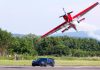 Utrkivali se Rimac Nevera i akrobatski avion