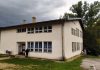 Selo nadomak Drvara: Nastavu pohađaju dvije učenice, koje s roditeljima žive u školi