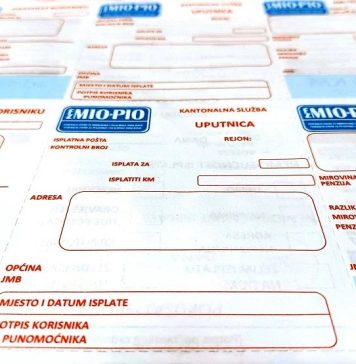 Obavijest za korisnike obiteljske mirovine: potrebno dostaviti dokaz o redovitom školovanju