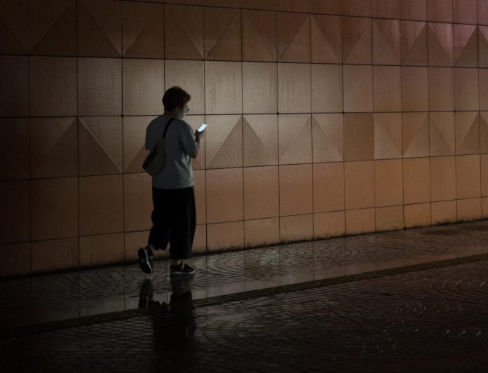 urban-mysterious-lights-film-aesthetic