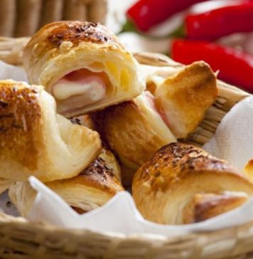 Kiflice sa šunkom i mozzarellom gotove za samo 15 minuta