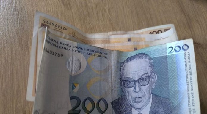 Poslodavci mogu isplaćivati 300 KM neoporezive pomoći do kraja godine