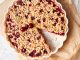 Čupava pita s trešnjama: Recept za desert koji osvaja ljubitelje voćnih kolača