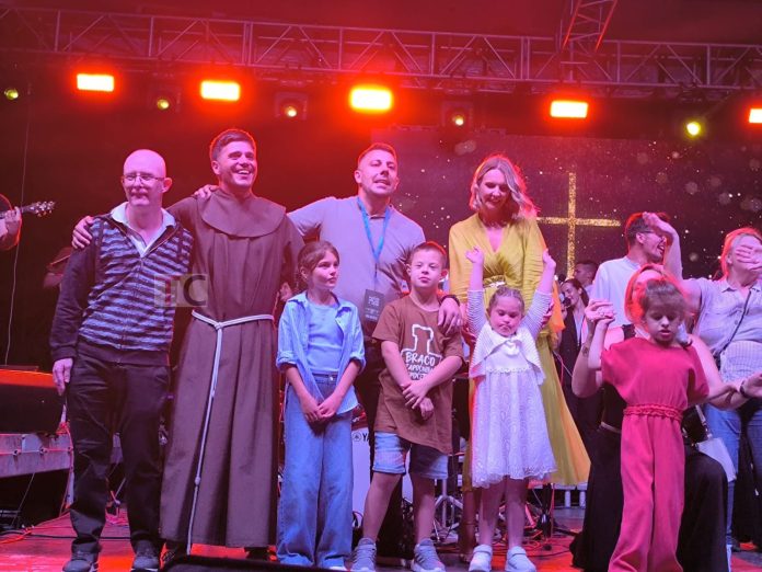 WhatsApp Image 2025-08-11 at 01.05.19 (1)