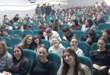 „Čaša“ oduševila srednjoškolce u Kulturno-informativnom centru