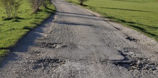 Šujica: Cesta nakon zime u još gorem stanju