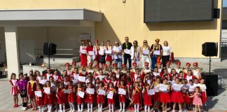 Trg prepun plesa i osmijeha: Tomislavgradske mažoretkinje zablistale na 7. Mažoret izazovu
