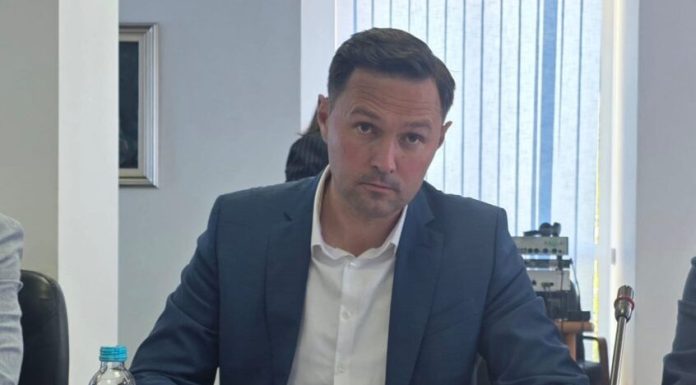 Načelnik Buntić s ministricom Katić potpisao Ugovor o financiranju za sanaciju ceste u Šujici