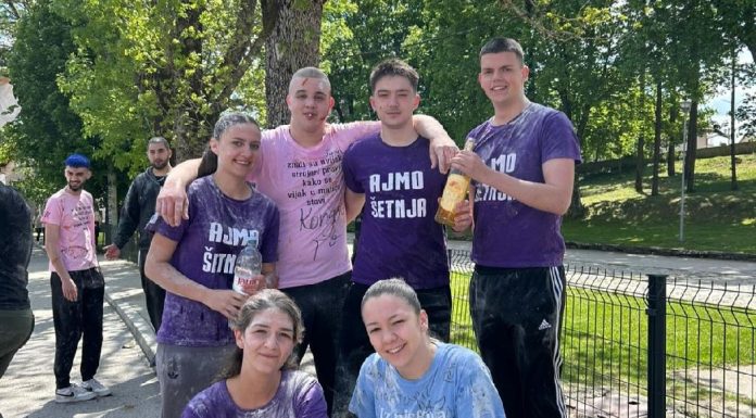 Šetnjom kroz grad maturanti obilježavaju završetak srednjoškolskog obrazovanja (foto / video)