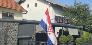 Pripreme navijača u Tomislavgradu za večerašnji dvoboj Hrvatske i Engleske (foto / video)