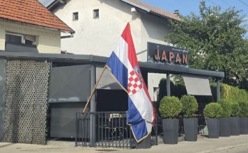 Pripreme navijača u Tomislavgradu za večerašnji dvoboj Hrvatske i Engleske (foto / video)