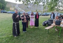 Kumovi bolivijske djece susreli se s misionarom fra Ivicom Vrbićem u Bukovičkoj pećini