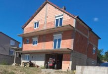 Prodaje se stambena zgrada (ROH-BAU) u Trilju