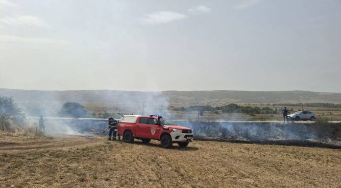 Brzom intervencijom duvanjskih vatrogasaca ugašen požar između Kola i Podgaja
