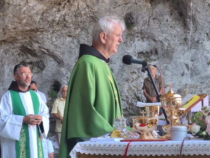 Pećina misa Bukovica fra Jozo Grbeš