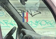 Nevjerojatno: Službeno vozilo mostarskog javnog poduzeća okićeno petokrakom