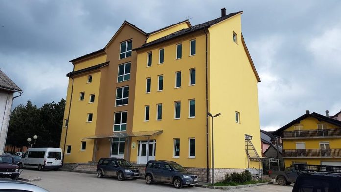 kupres_zgrada-sumarija