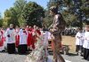 Biskup Bože Radoš blagoslovio kip “Božjeg influencera”, sveca interneta i euharistije