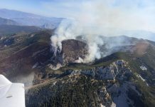 Iako su djelovali kanaderi i helikopter, požar na Čvrsnici i dalje aktivan